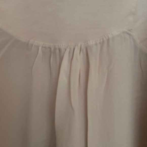 Women’s Pistache Top with a Semi Sheer, Lightweight Back Size M/L - Picture 6 of 8